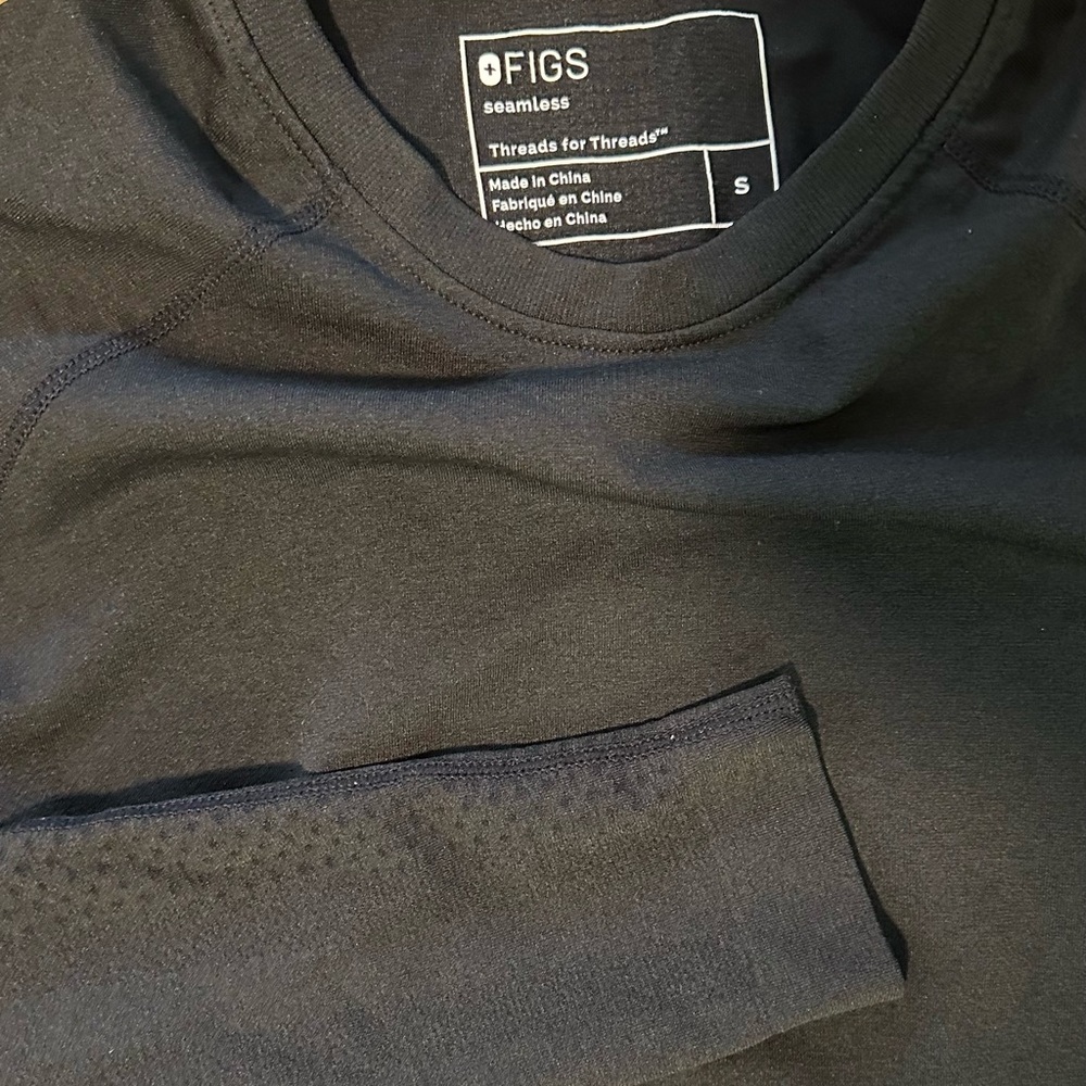 Figs Black Underscrub Top